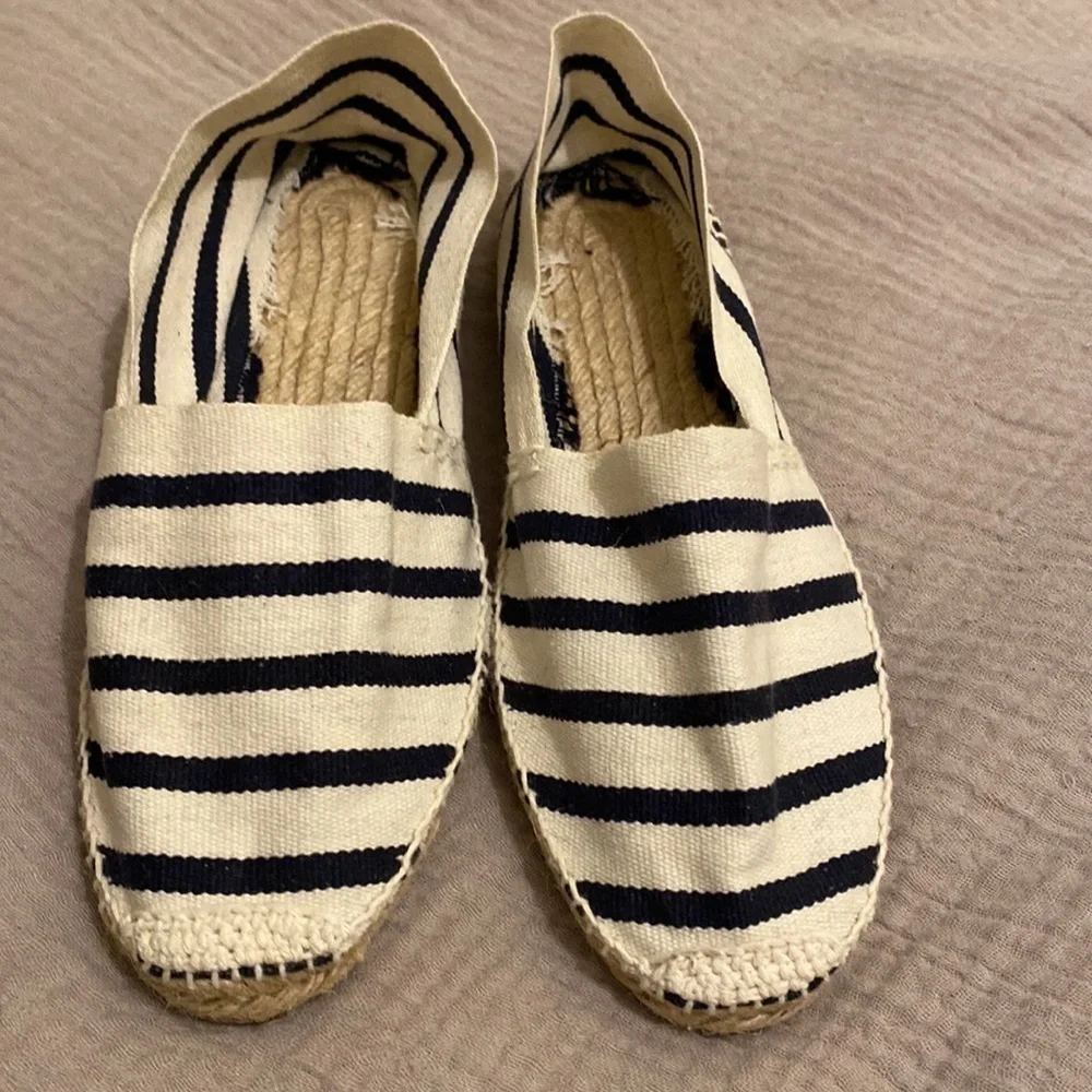 COUSU MAIN 39 CEE striped espadrilles. Size 39 . New